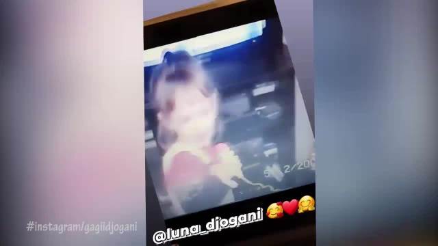 UNTESTED VIDEOS OF LUNA ĐOGANI FLOATED UNTIL NOW: Today is a lovely pregnant woman, and then she was playing with a microphone in hand in front of the TV! 