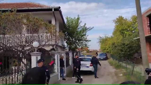 OPSADNO STANJE PONOVO U MORAVCU: Policija češlja imanje Džonića, od podruma do tavana! Traže dokaz o ubistvu Đokića?(VIDEO)