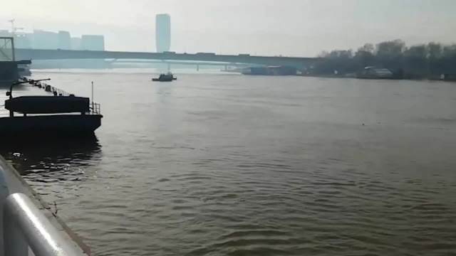 Rečne policije patroliraju duž obale reke Save u potraži za nestalim mladićem iz Splita