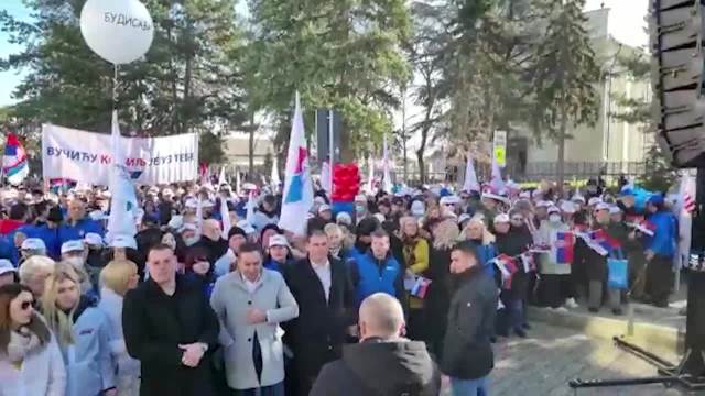 Građani Kaća u velikom broju očekuju Vučića