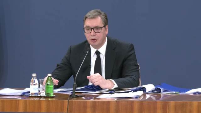 CENE GORIVA U SRBIJI OD VEČERAS IDU U RIKVERC: Predsednik Vučić najavio do 10 dinara niže cene