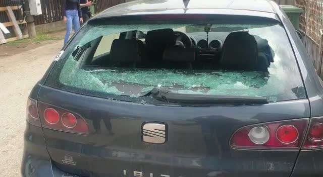 PRVi SNIMAK SA MESTA PUCNJAVE U SURČINU Komšije u šoku