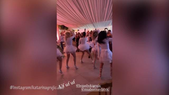 Mia Borisavljević zavodila muža plesom na svadbi