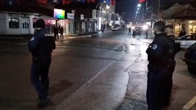 Kurtijevi policajci raspoređeni po celoj Severnoj Mitrovici