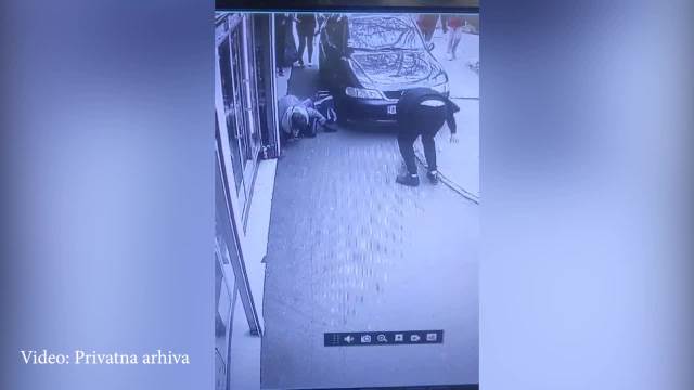 Snimak kako razbojnik kolima udara radnika prodavnice na Novom Beogradu