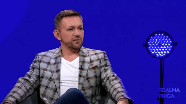 ZA CELU MAMINU PLATU MOGAO SAM DA KUPIM OLOVKU I NARANDŽU Voditelj ivan Gajić progovorio o svom teškom detinjstvu 