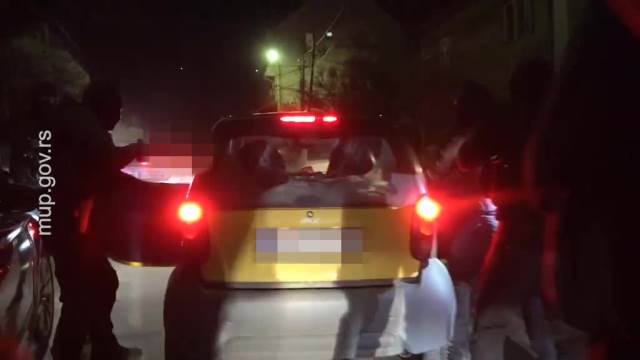Učenica srednje škole uhvaćena sa 8, 5 kg marihuane