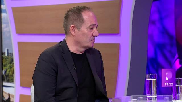 VRATIM SE KUĆI POSLE DVA MESECA, DETE ME NE PREPOZNA! Pevač o uticaju popularnosti: Pokojna žena me pitala samo OVO