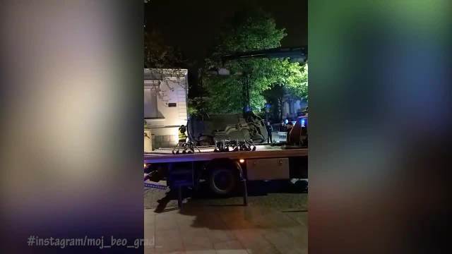 Odnošenje BMW koji je sinoć divljao po Dorćolu