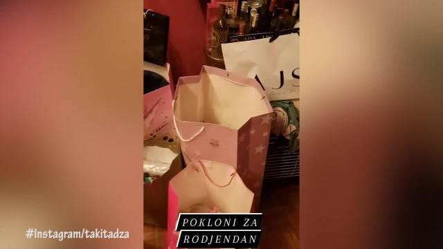 Taki spremio kola puna poklona za rođendan Maji Marinković